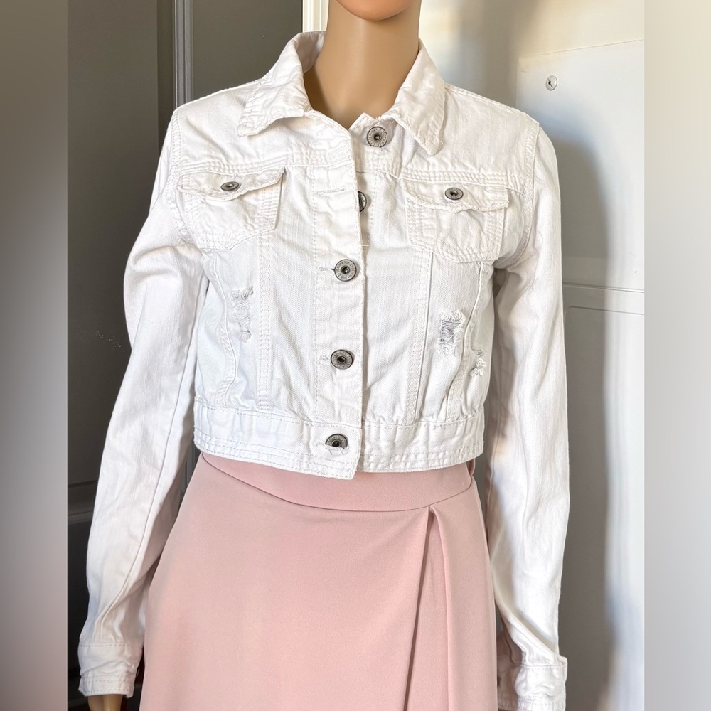 Rue21 White Jean Jacket for Women size S-M used